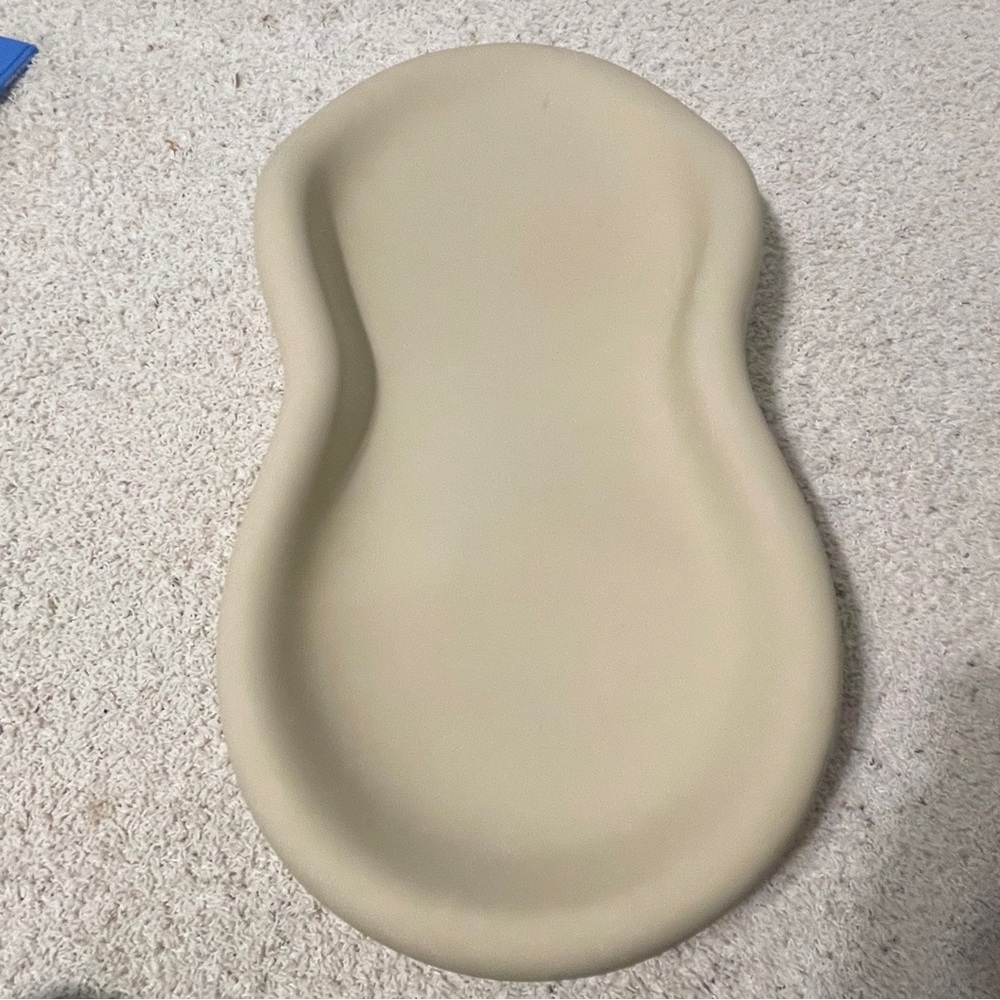 Keekaroo Peanut Changer